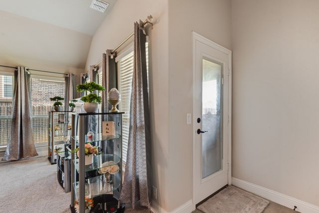 10609 Kettlewood Drive, Fort Worth, TX 76036