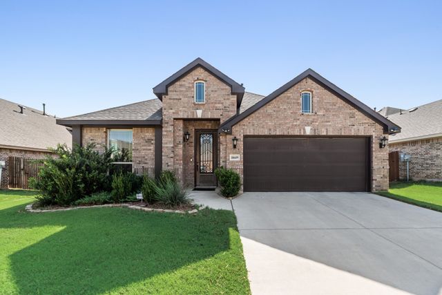 10609 Kettlewood Drive, Fort Worth, TX 76036