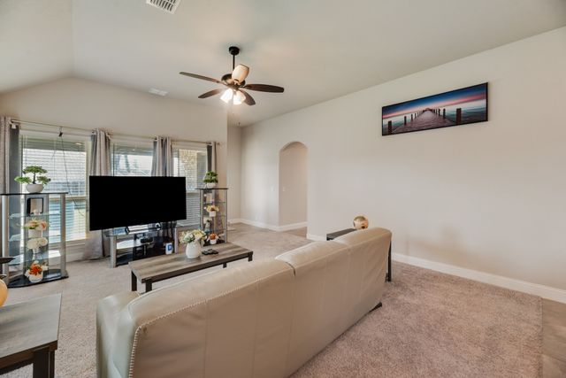 10609 Kettlewood Drive, Fort Worth, TX 76036