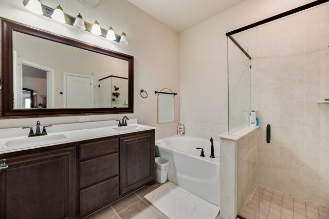 10609 Kettlewood Drive, Fort Worth, TX 76036