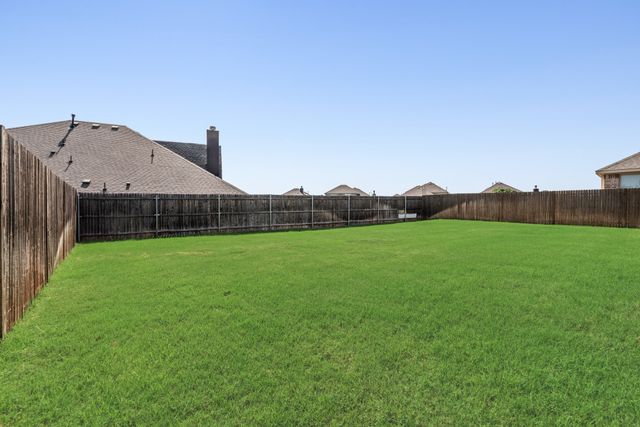10609 Kettlewood Drive, Fort Worth, TX 76036