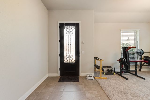 10609 Kettlewood Drive, Fort Worth, TX 76036