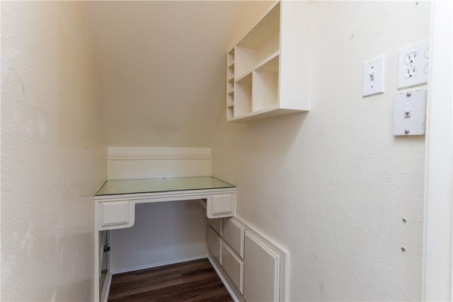 6402 Avignon St, Corpus Christi, TX 78414