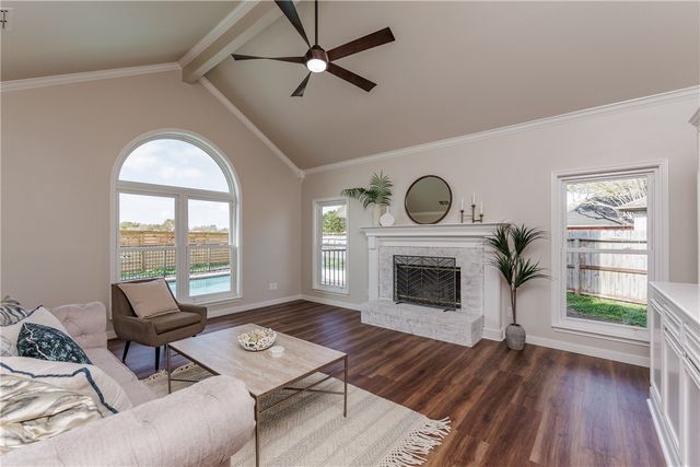 6402 Avignon St, Corpus Christi, TX 78414