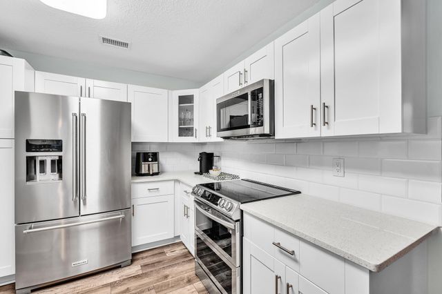 120 Ocean Dunes Circle, Jupiter, FL 33477