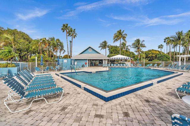 120 Ocean Dunes Circle, Jupiter, FL 33477
