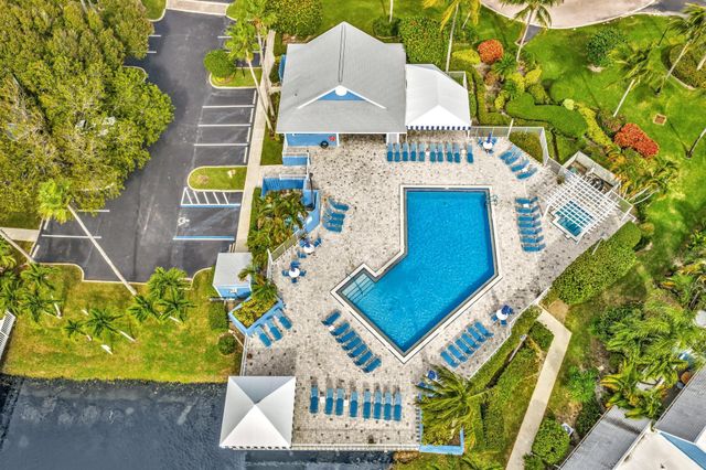 120 Ocean Dunes Circle, Jupiter, FL 33477