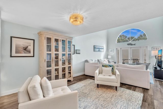 120 Ocean Dunes Circle, Jupiter, FL 33477