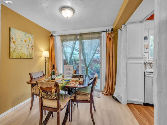 3534 WESTLEIGH St, Eugene, OR 97405