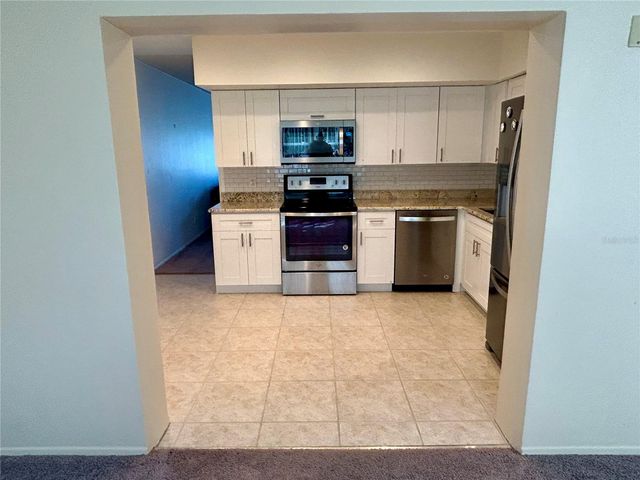 2070 WORLD PARKWAY BOULEVARD 36, Clearwater, FL 33763
