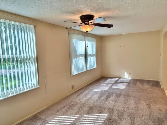 2070 WORLD PARKWAY BOULEVARD 36, Clearwater, FL 33763