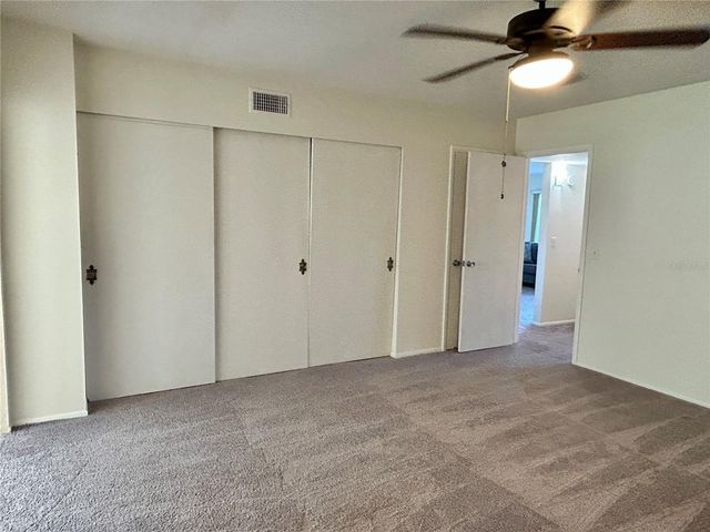 2070 WORLD PARKWAY BOULEVARD 36, Clearwater, FL 33763