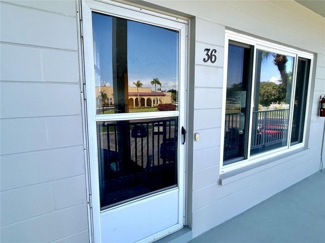 2070 WORLD PARKWAY BOULEVARD 36, Clearwater, FL 33763