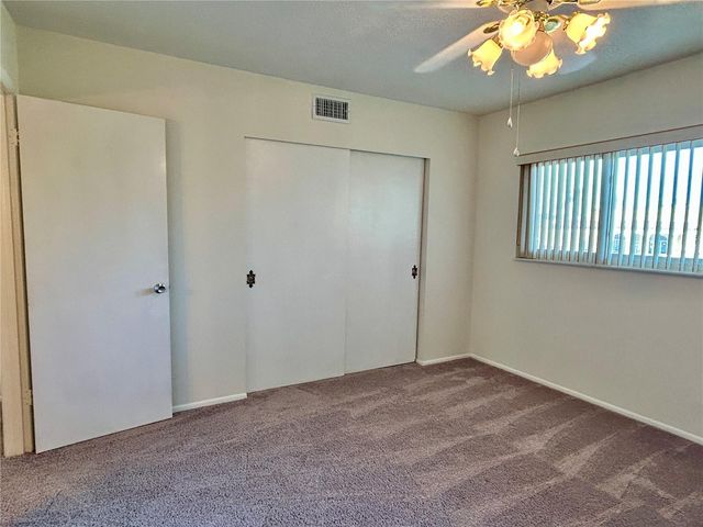 2070 WORLD PARKWAY BOULEVARD 36, Clearwater, FL 33763