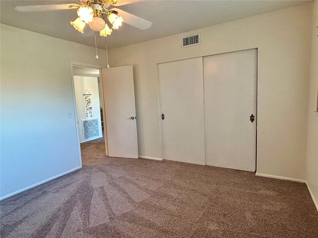 2070 WORLD PARKWAY BOULEVARD 36, Clearwater, FL 33763