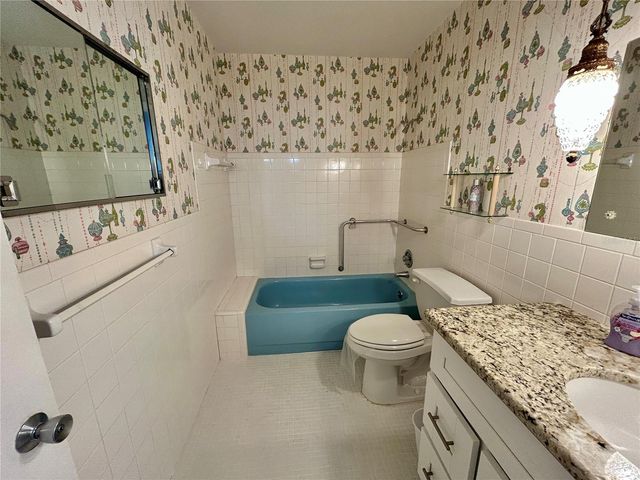 2070 WORLD PARKWAY BOULEVARD 36, Clearwater, FL 33763