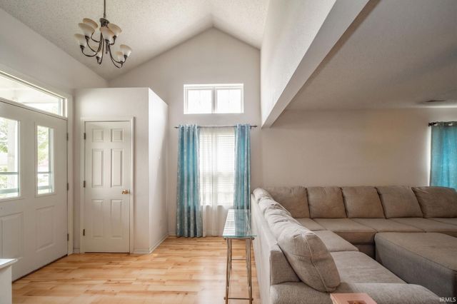 1831 East Fork Drive, Brownsburg, IN 46112