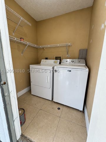 9731 Hammocks Blvd 204B, Miami, FL 33196