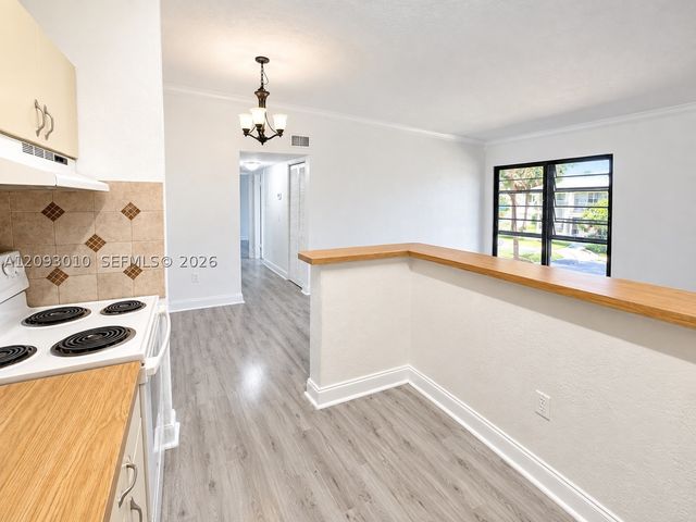 9731 Hammocks Blvd 204B, Miami, FL 33196