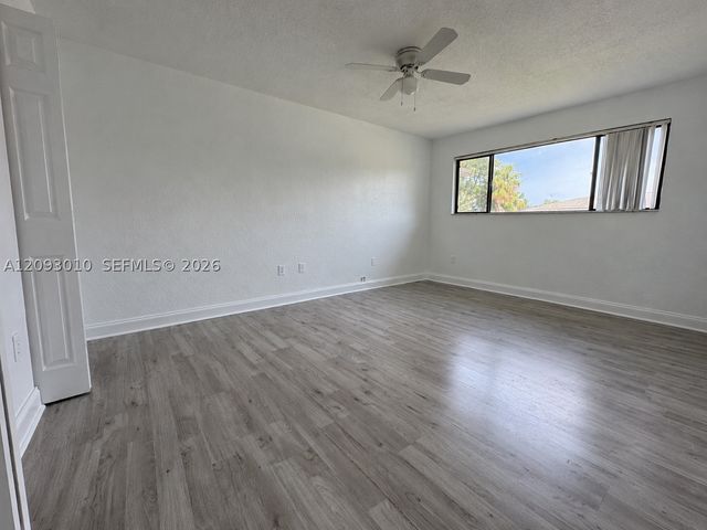 9731 Hammocks Blvd 204B, Miami, FL 33196