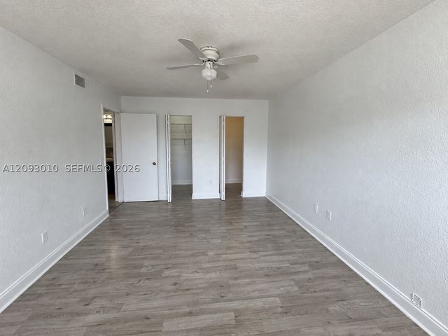 9731 Hammocks Blvd 204B, Miami, FL 33196