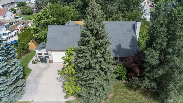 3930 DUNNING Road, Rochester Hills, MI 48309