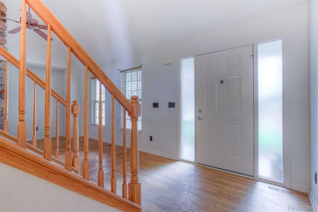 3930 DUNNING Road, Rochester Hills, MI 48309