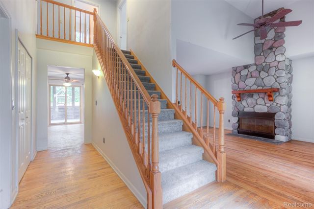 3930 DUNNING Road, Rochester Hills, MI 48309