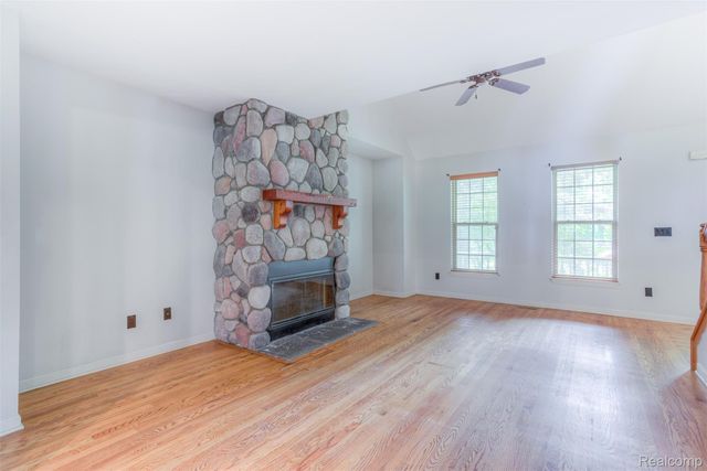 3930 DUNNING Road, Rochester Hills, MI 48309