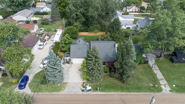 3930 DUNNING Road, Rochester Hills, MI 48309