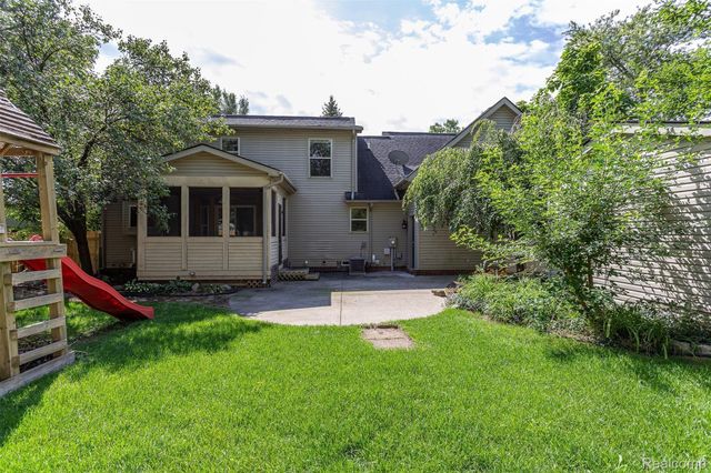 3930 DUNNING Road, Rochester Hills, MI 48309