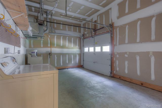 3930 DUNNING Road, Rochester Hills, MI 48309