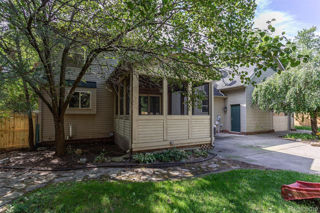 3930 DUNNING Road, Rochester Hills, MI 48309