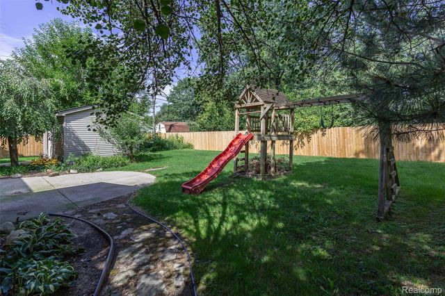 3930 DUNNING Road, Rochester Hills, MI 48309