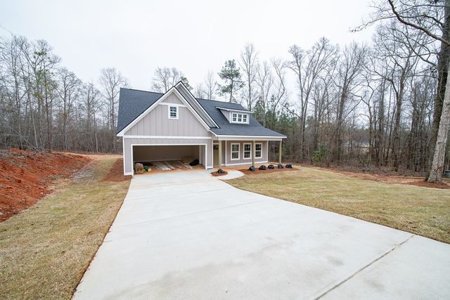 181 Twin Lakes Road, Waverly Hall, GA 31831