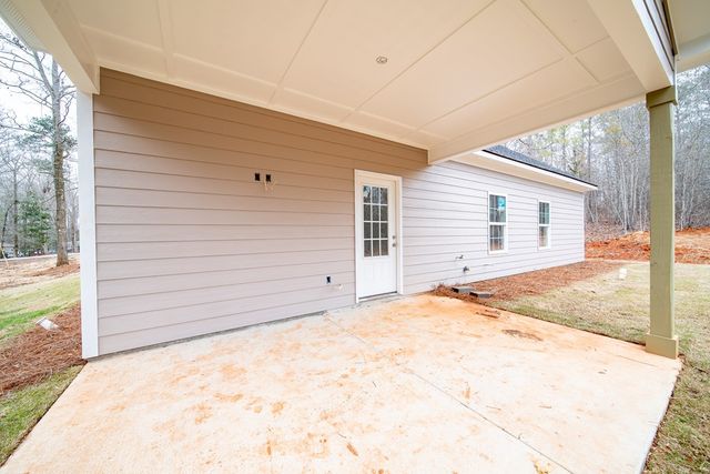 181 Twin Lakes Road, Waverly Hall, GA 31831