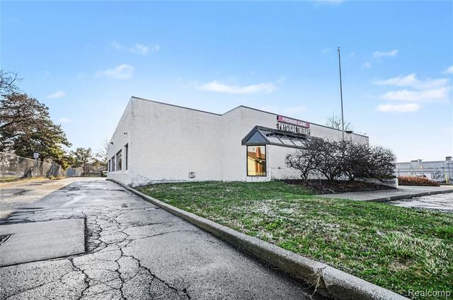 33200 Dequindre Road, Sterling Heights, MI 48310