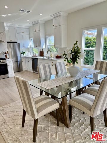 900 N Alfred Street 2, Los Angeles, CA 90069