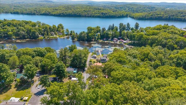 12 Whitney Drive, Nassau, NY 12123