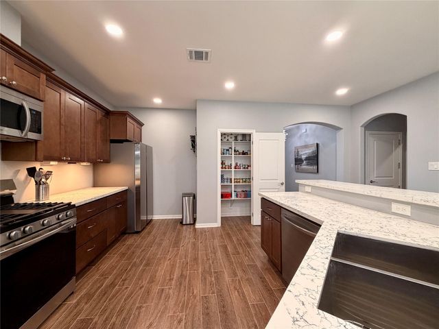 10328 Prairie Dunes Lane, Cleveland, TX 77327