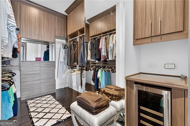2233 Peachtree Road NE 1602, Atlanta, GA 30309