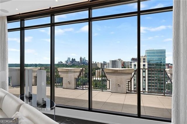 2233 Peachtree Road NE 1602, Atlanta, GA 30309