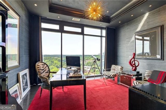 2233 Peachtree Road NE 1602, Atlanta, GA 30309