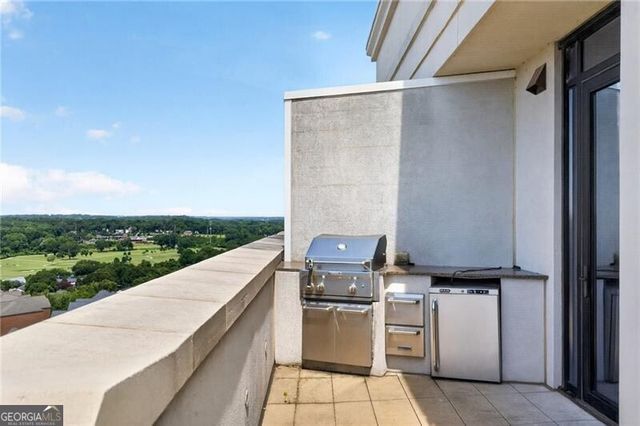 2233 Peachtree Road NE 1602, Atlanta, GA 30309