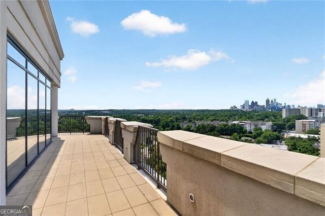 2233 Peachtree Road NE 1602, Atlanta, GA 30309