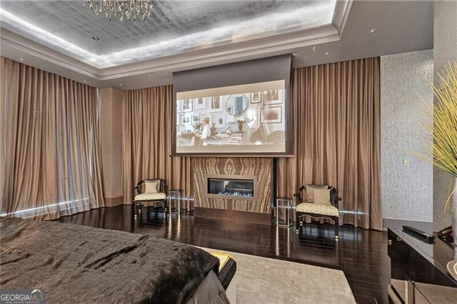 2233 Peachtree Road NE 1602, Atlanta, GA 30309