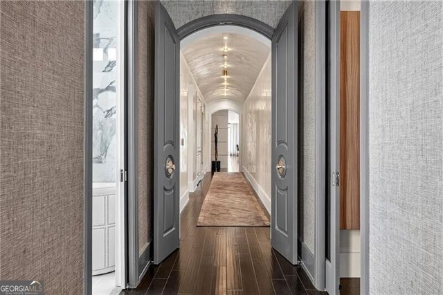 2233 Peachtree Road NE 1602, Atlanta, GA 30309