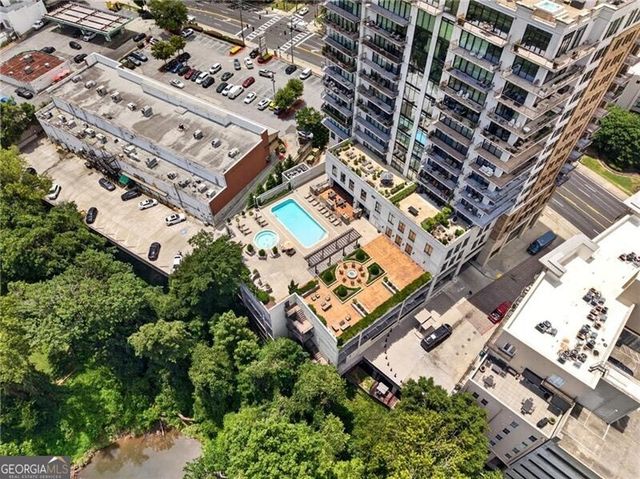 2233 Peachtree Road NE 1602, Atlanta, GA 30309