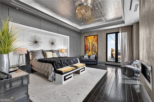 2233 Peachtree Road NE 1602, Atlanta, GA 30309