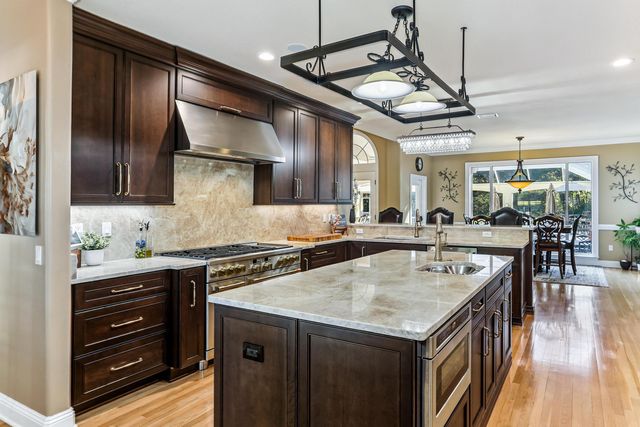 2096 Lindsey Lane, Niceville, FL 32578